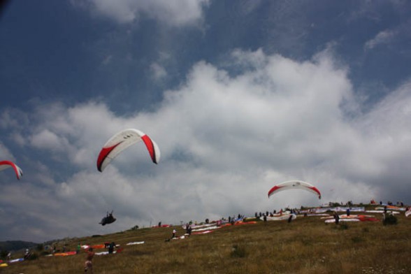 Paragliding near Lonavala - Pune City | TripPlatform