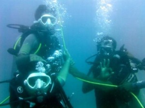 Scuba divers 2