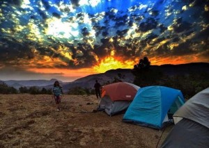 Camping at the Raireshwar fort