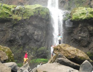 vajrai-waterfalls-in-maharashtra